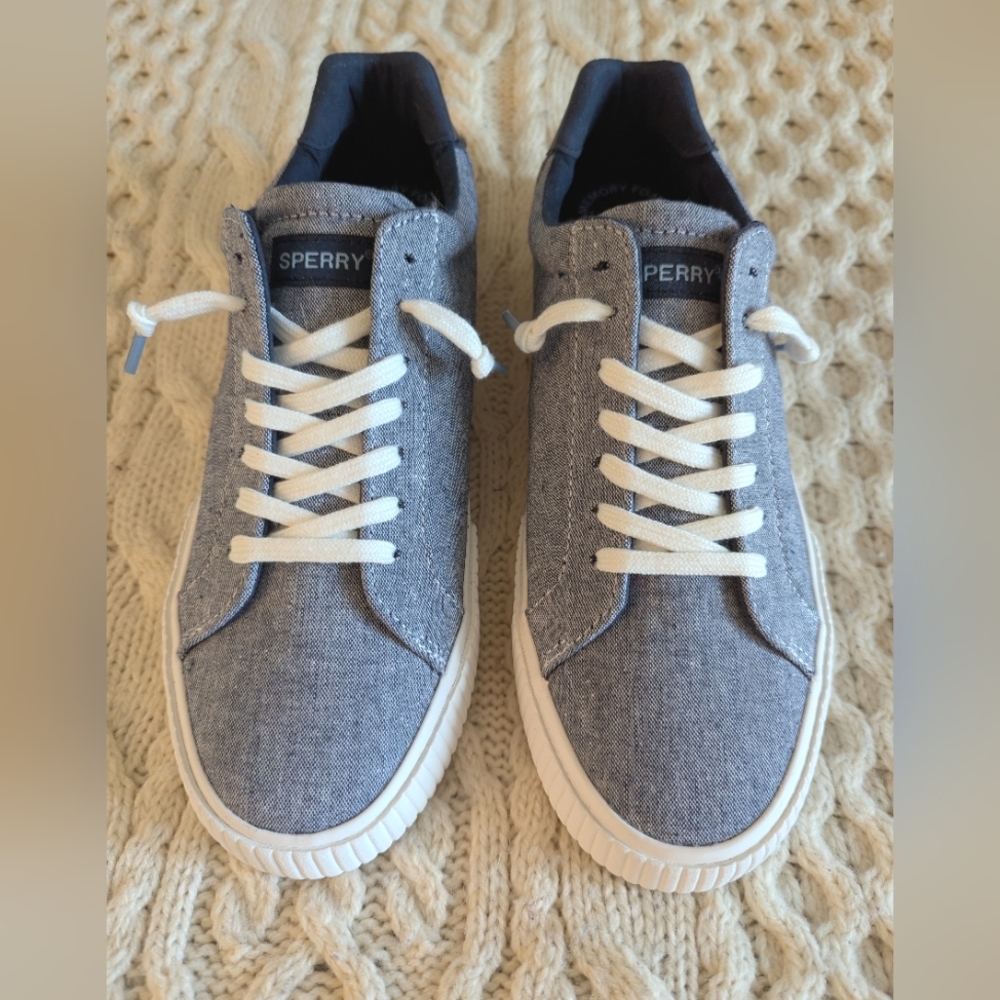 ⛵SPERRY⛵ Women's Blue Chambray BERMUDA Sneakers, Sz. 8, NEVER WORN!